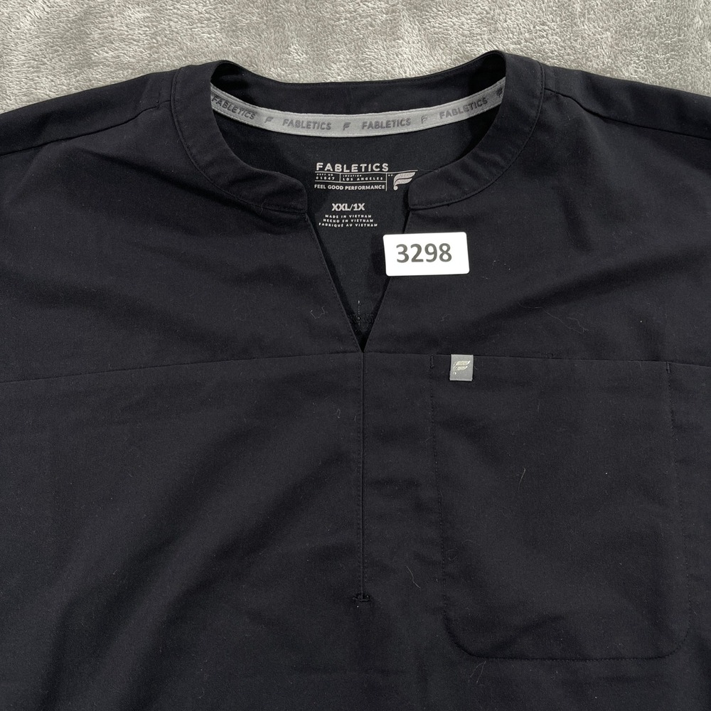 Fabletics Scrub Top Women XXL/1X Black Split Neck Chest Pocket TS2253850-0001